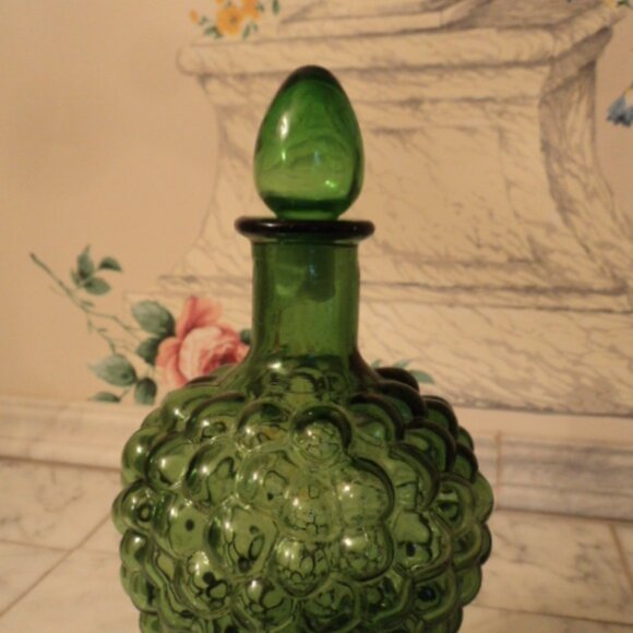 vintage green bottle decanter - Picture 3 of 5